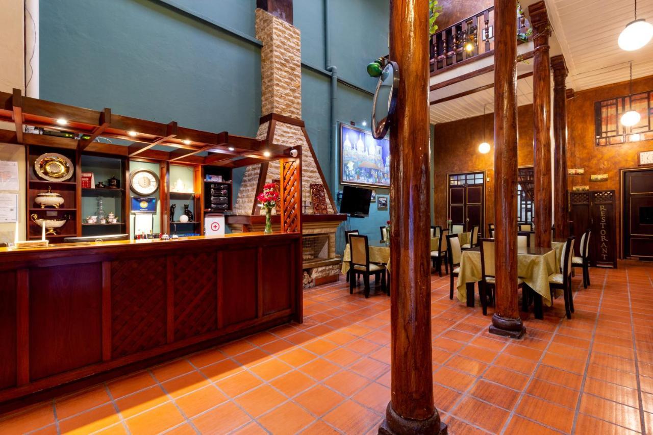 Majestic 1 酒店
