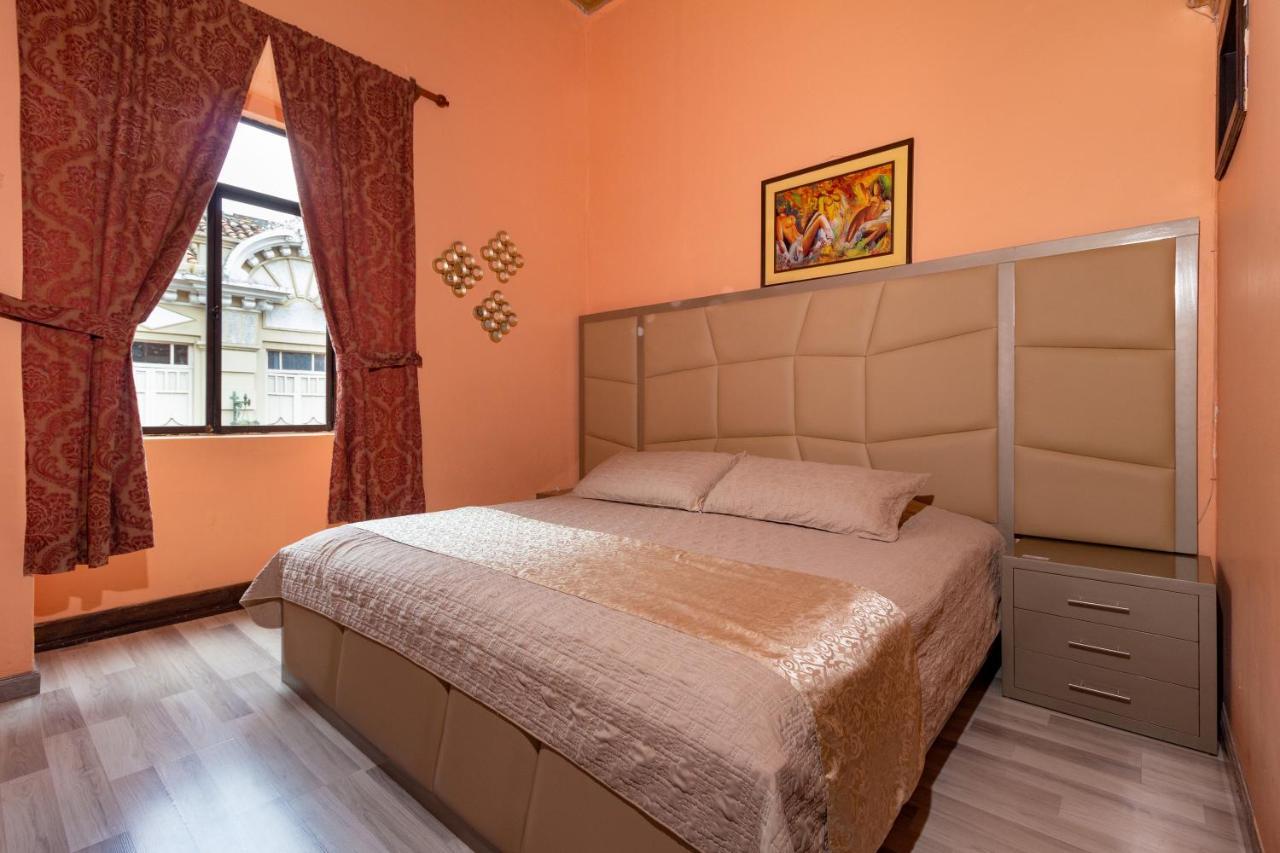 Majestic 1 Hotel Cuenca