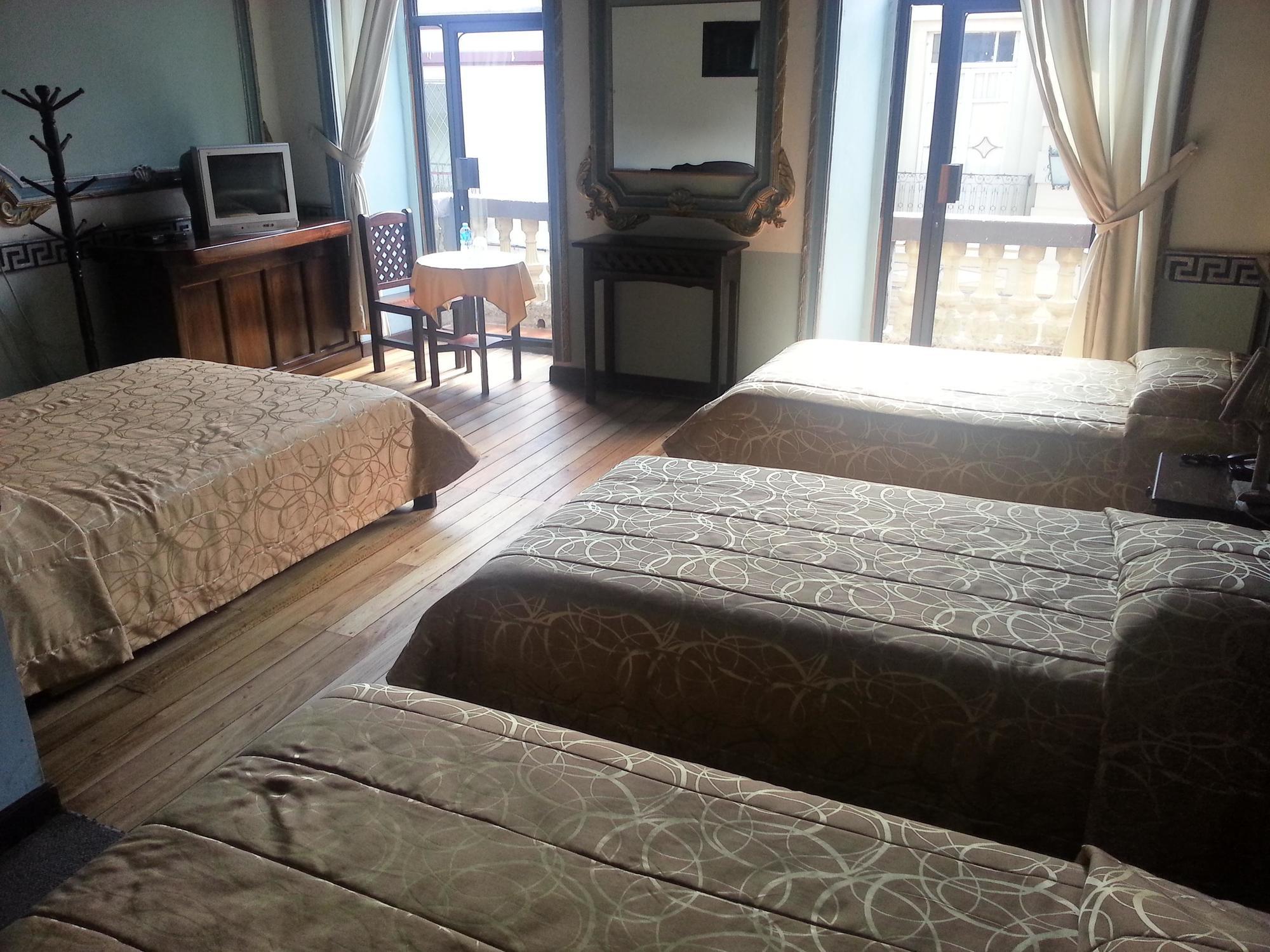 Majestic 1 Hotel