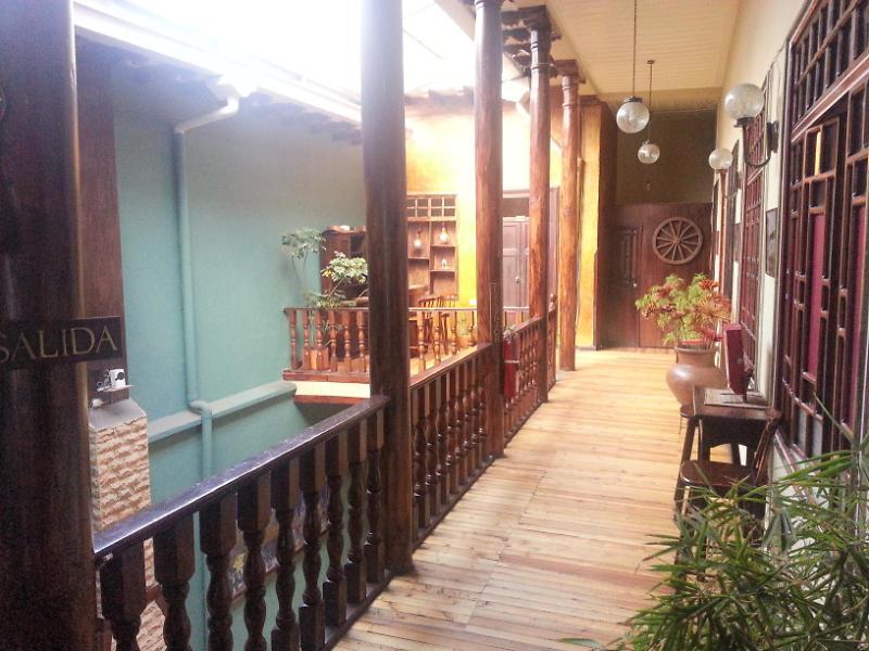 Majestic 1 Hotel 3*